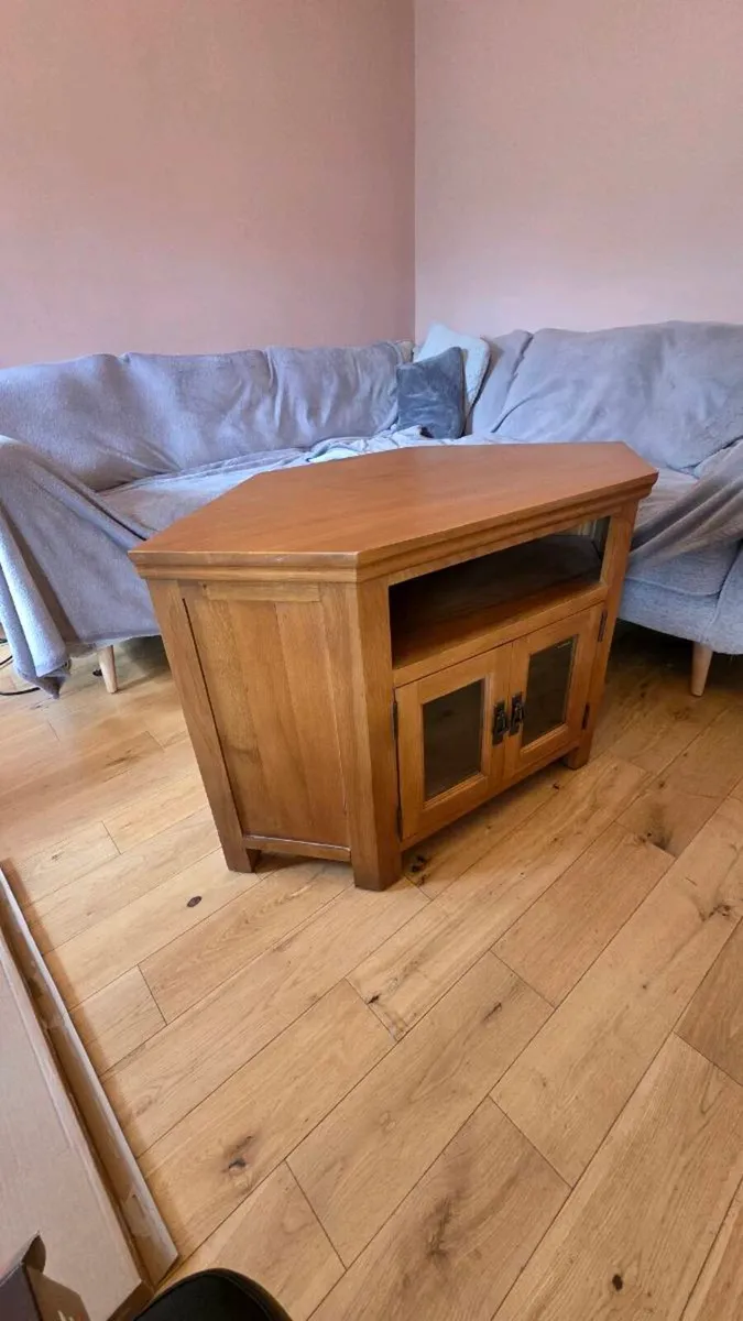 Oak TV stand and Bookcase - Image 2