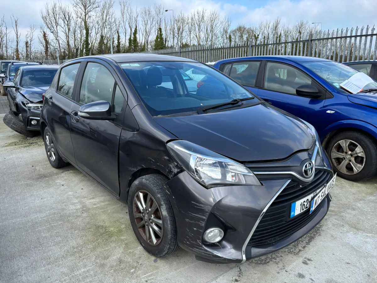 16 Yaris Luna 1.0 Petrol 120km Starts - Image 2