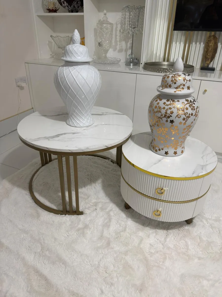 coffee table - Image 1