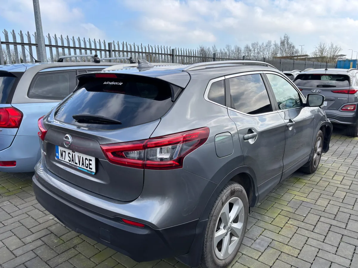 18 Qashqai 1.2 Petrol 150km Drives - Image 4