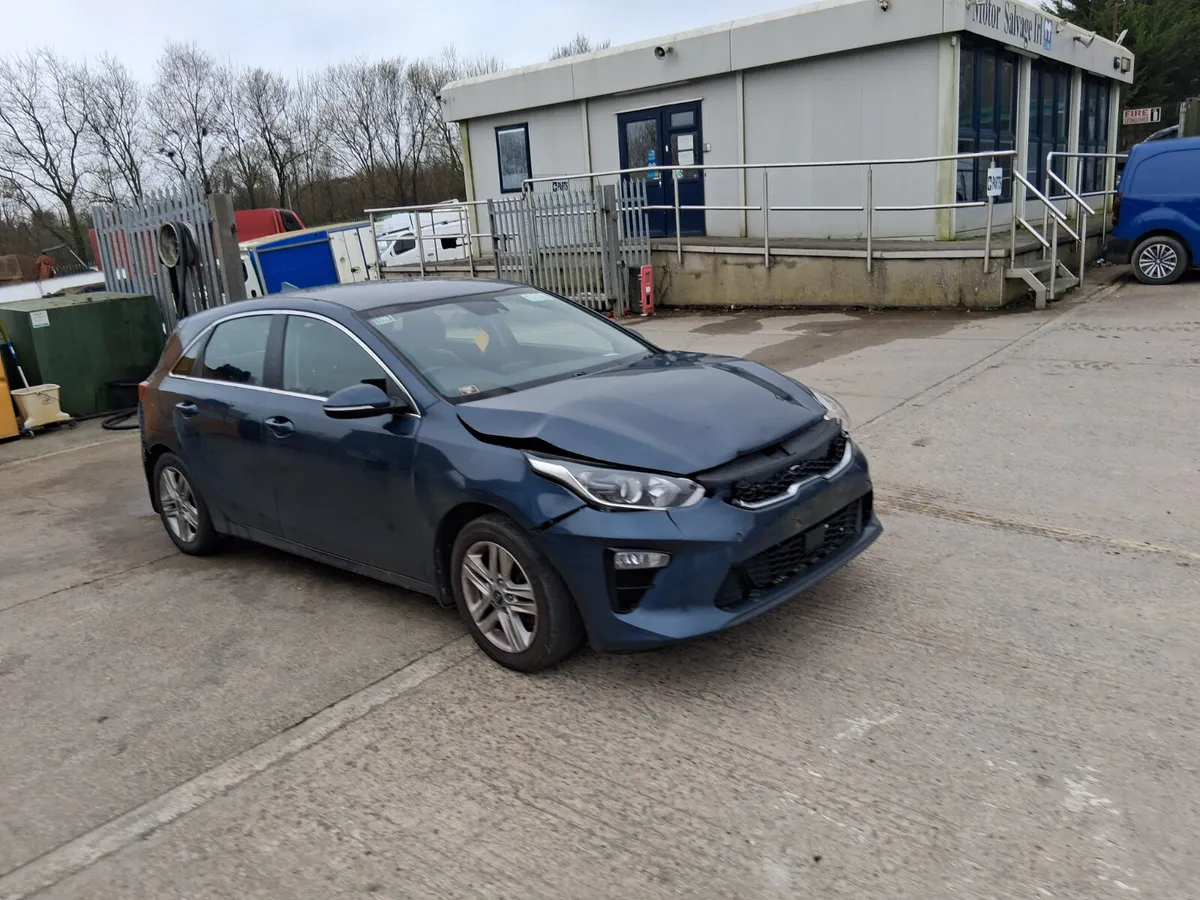 2019 KIA CEED  1.6 5DR (for parts only) - Image 3