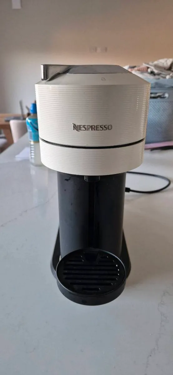 Nespresso Vertuo Next Coffee Machine by De'Longhi - Image 1