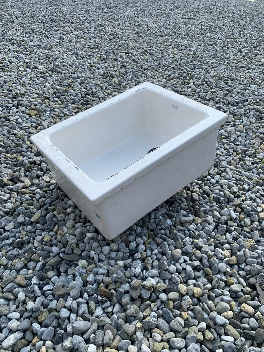 Original Armitage Shanks ceramic sink. - Image 1