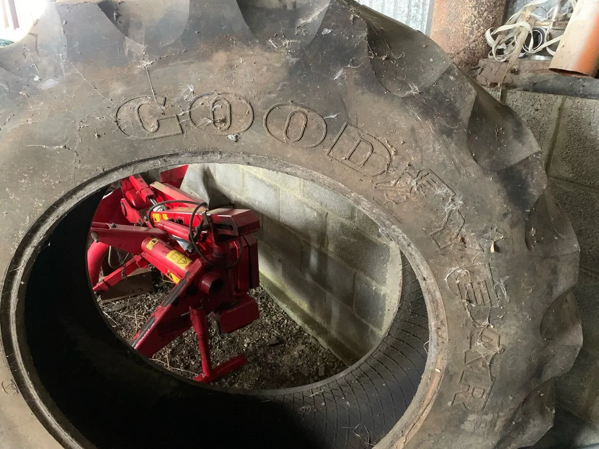 Tractor tyre - Image 2