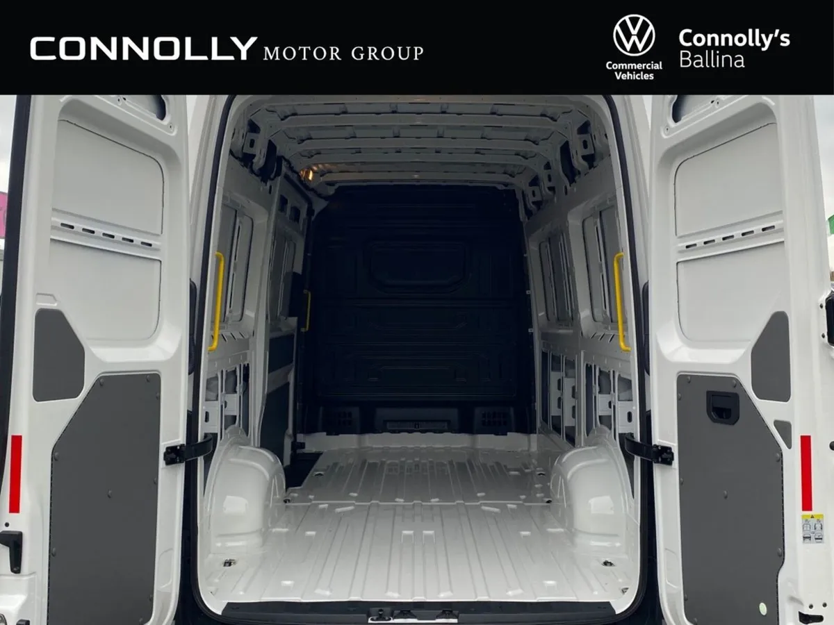 Volkswagen Crafter T30 MWB 2.0TDi 140bhp Manual - - Image 4