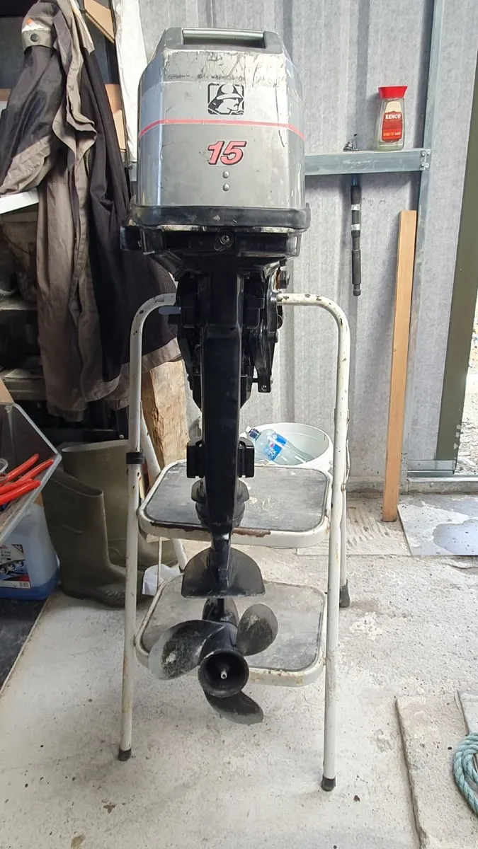 Mariner Boat Engine 15 hp short shaft - Image 2