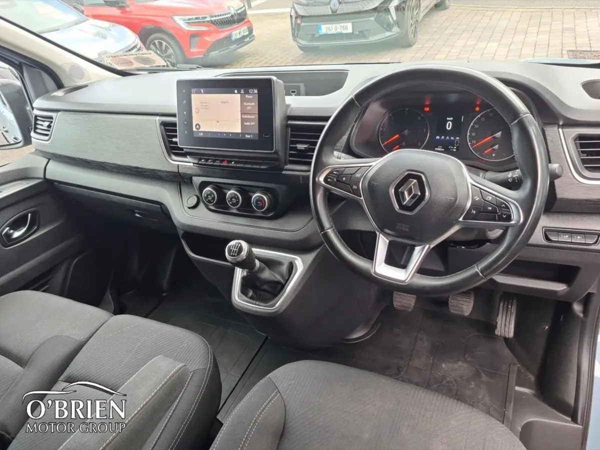 Renault Trafic TRAFIC LL30 BLUE DCI 150 SPORT - Image 2