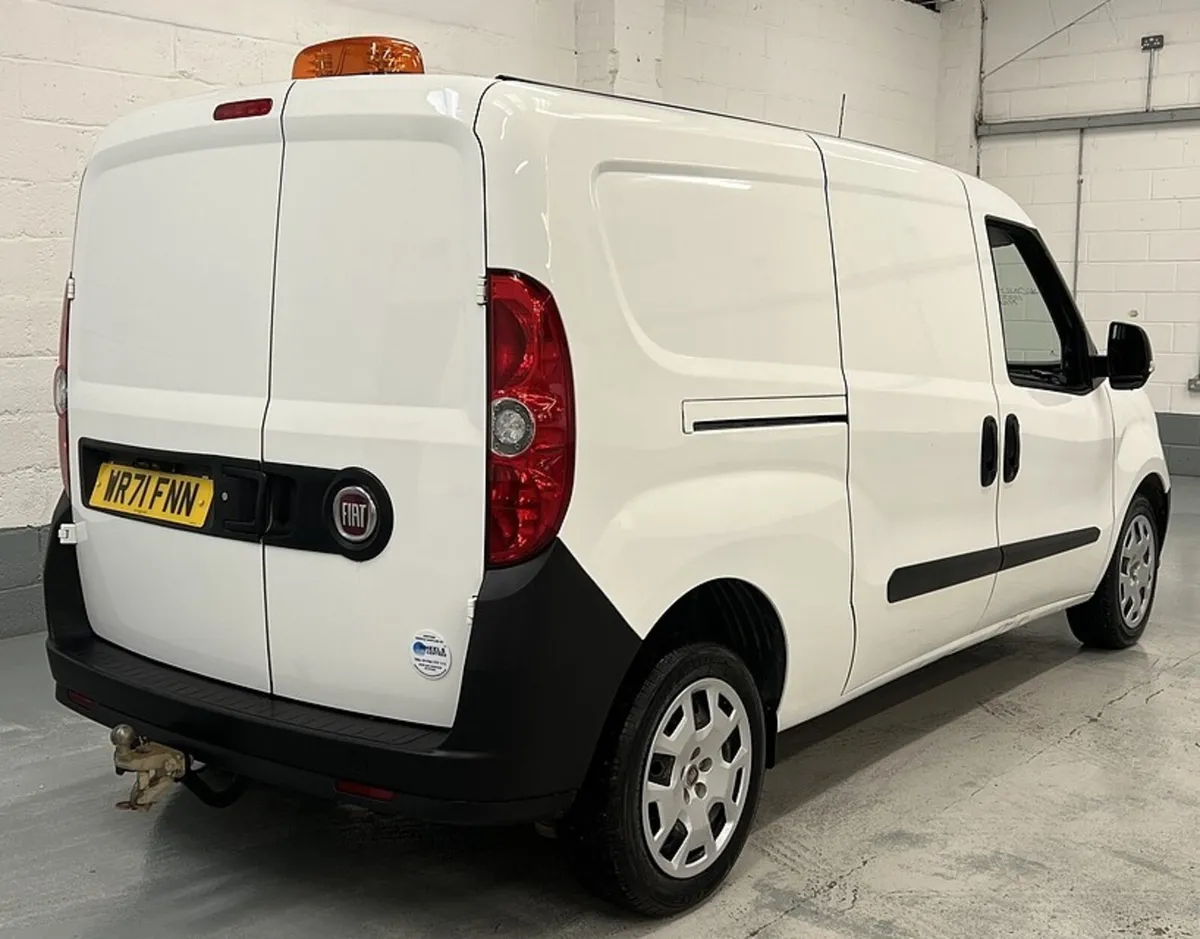 2021 Fiat Doblo Panel Van - Image 2