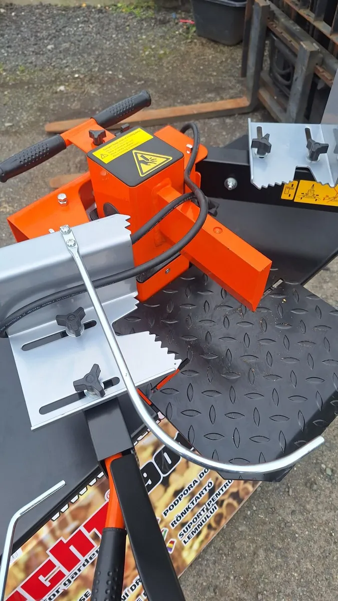 Log splitter - Image 3