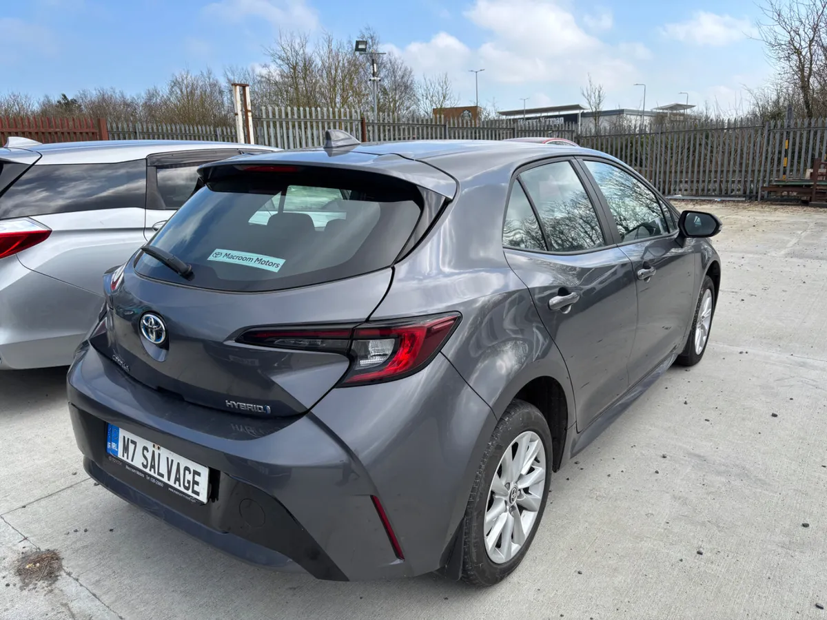 24 Corolla Luna Hybrid 55km Rodent damage Drives - Image 3