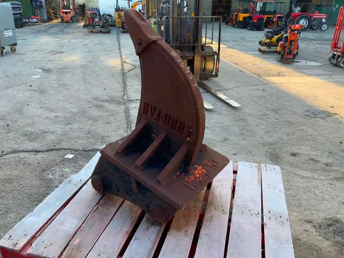 EUROFAB RIPPER TOOTH ATTACHMENT..........1493t. - Image 2