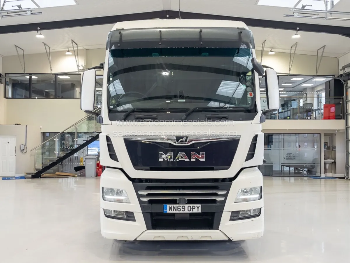 2019 (69) MAN TGX 26.510 6X2 MIDLIFT XXL CAB - Image 2