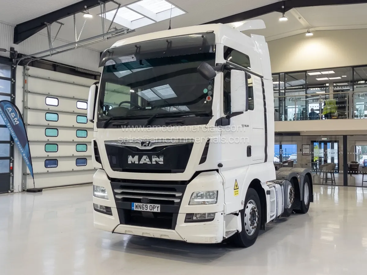2019 (69) MAN TGX 26.510 6X2 MIDLIFT XXL CAB - Image 3