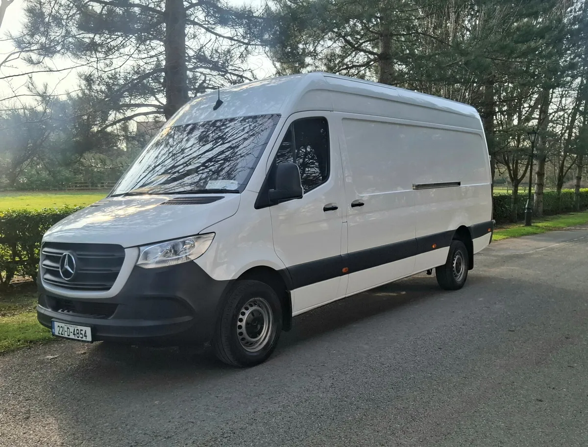 Mercedes-Benz Sprinter 2022 LWB - Image 1