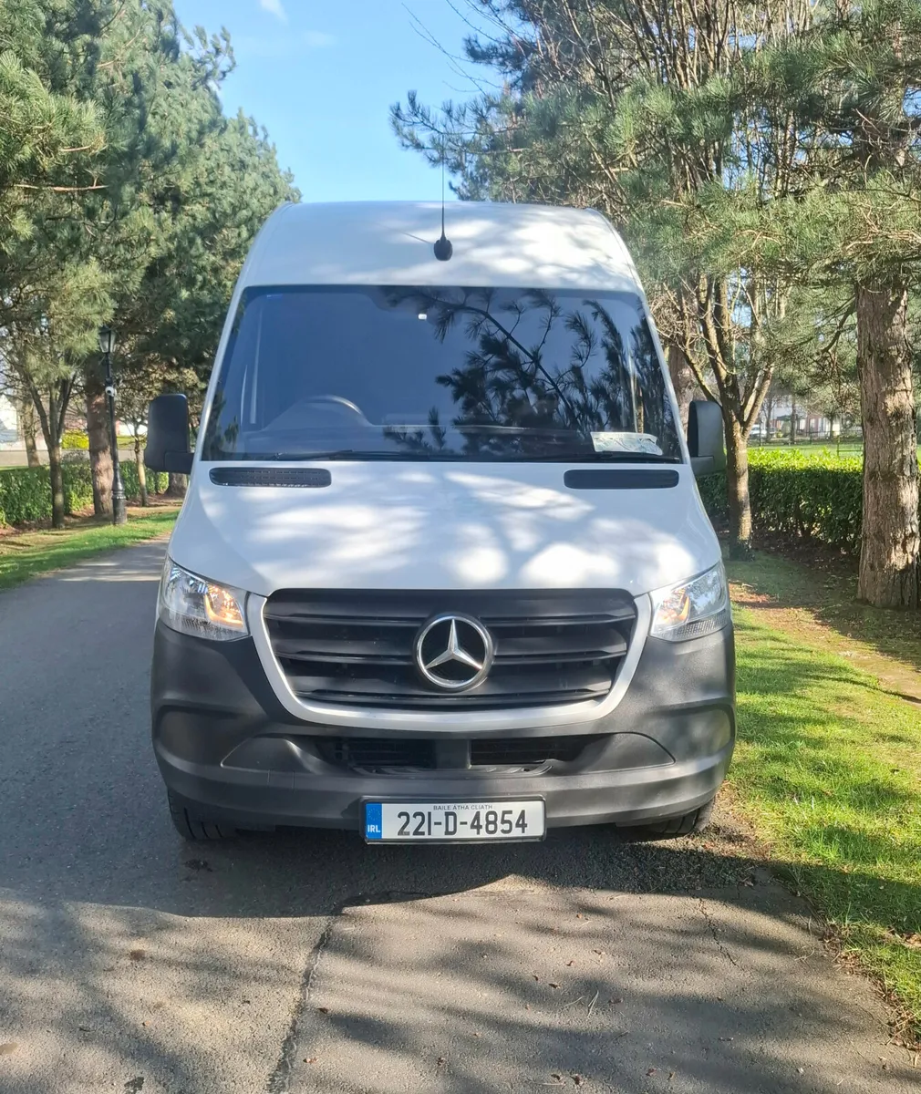 Mercedes-Benz Sprinter 2022 LWB - Image 3
