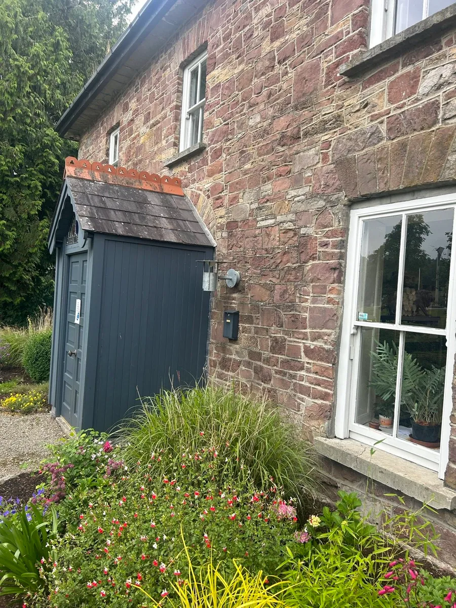 Achill Red Pink Building Stone in bulk bag - Image 3