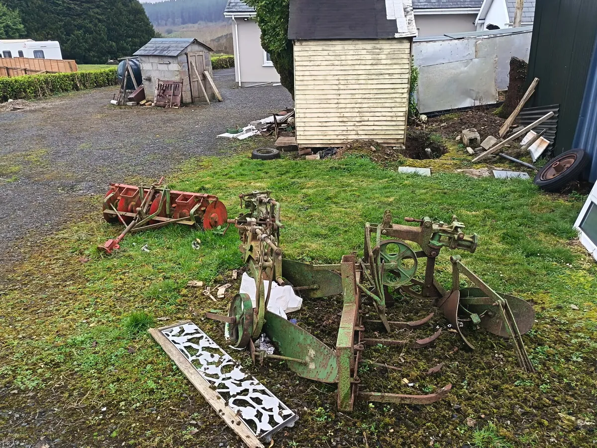 Vintage ploughs - Image 3