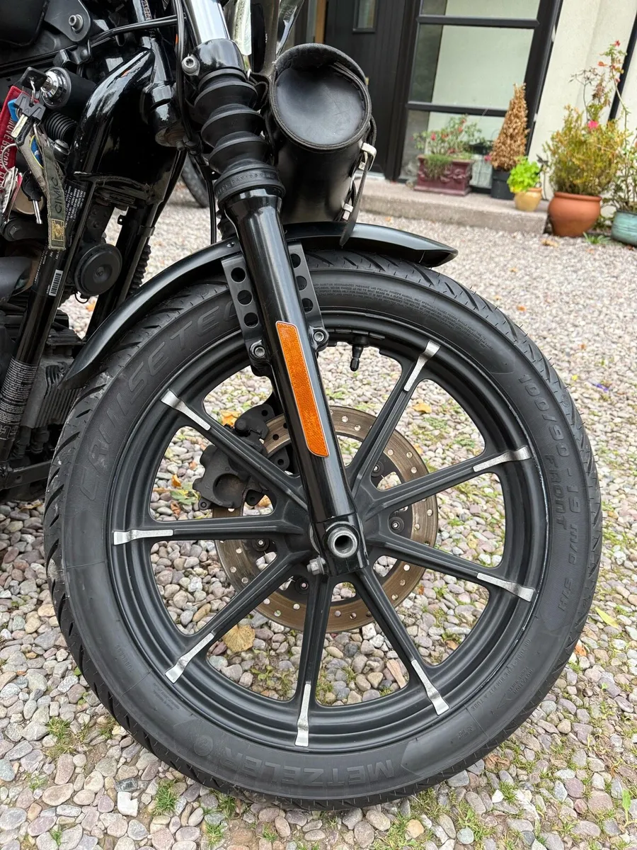 Harley Davidson XL883 Iron - Image 2