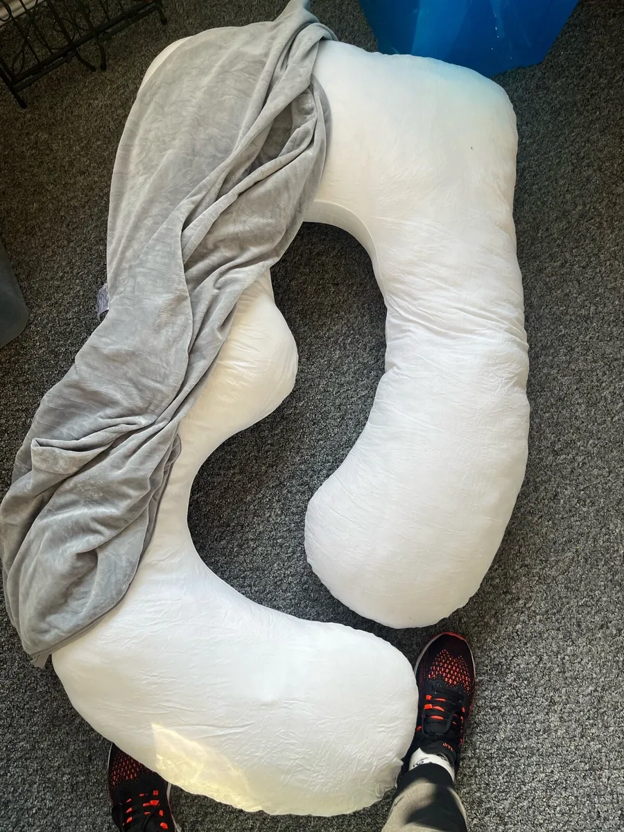 Pregnancy body pillow - Image 1