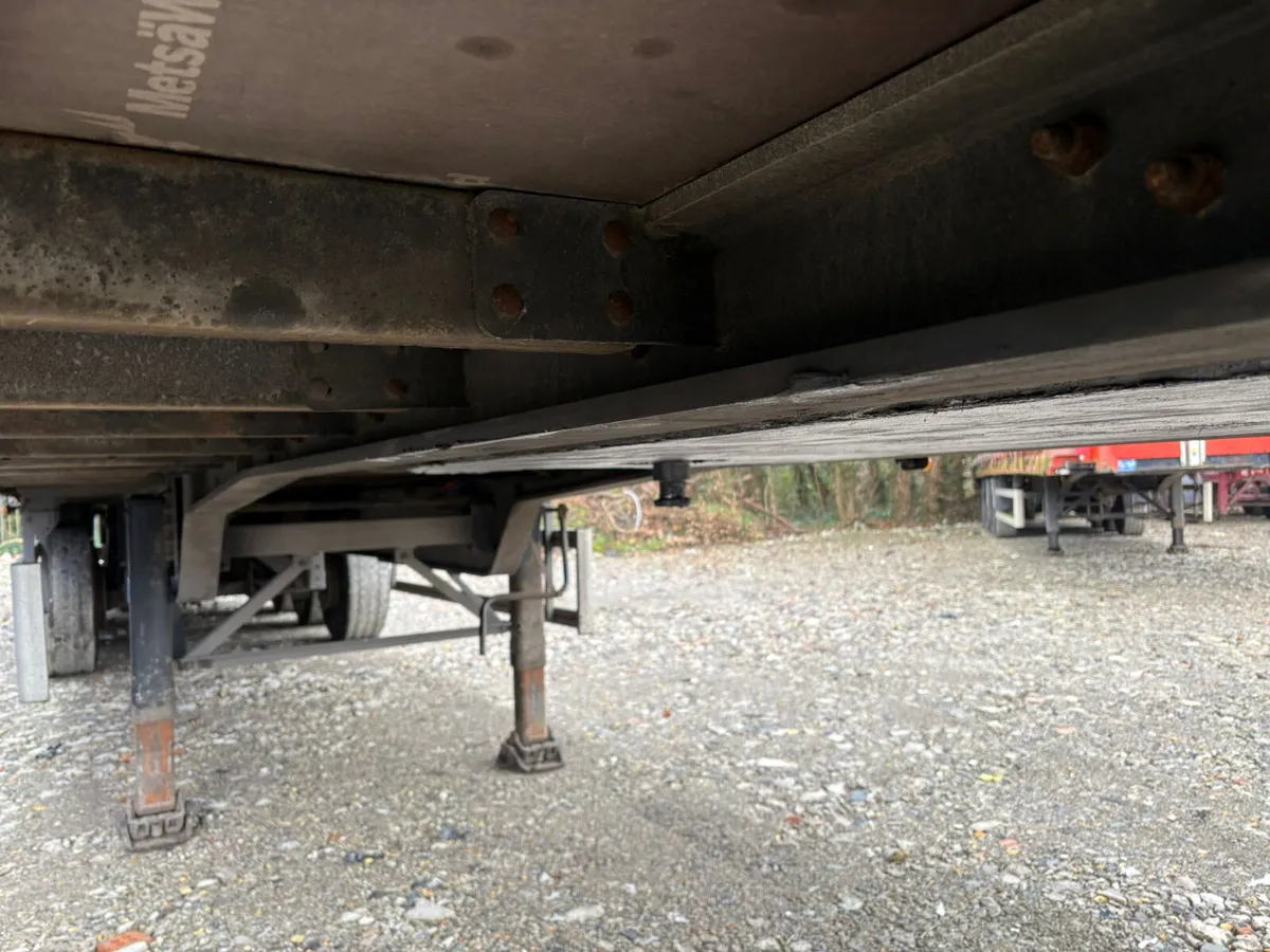 2015 Tiger Curtainside - Image 4