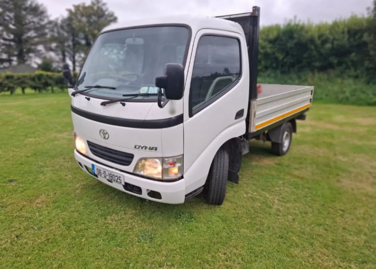 2006 Toyota Dyna - Image 1
