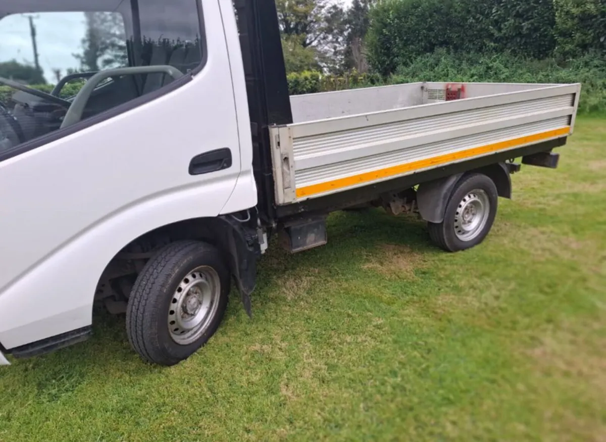 2006 Toyota Dyna - Image 4