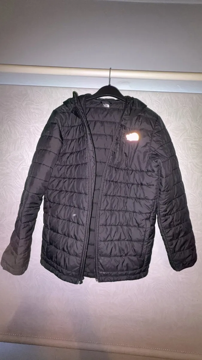 Boys north face coat - Image 1