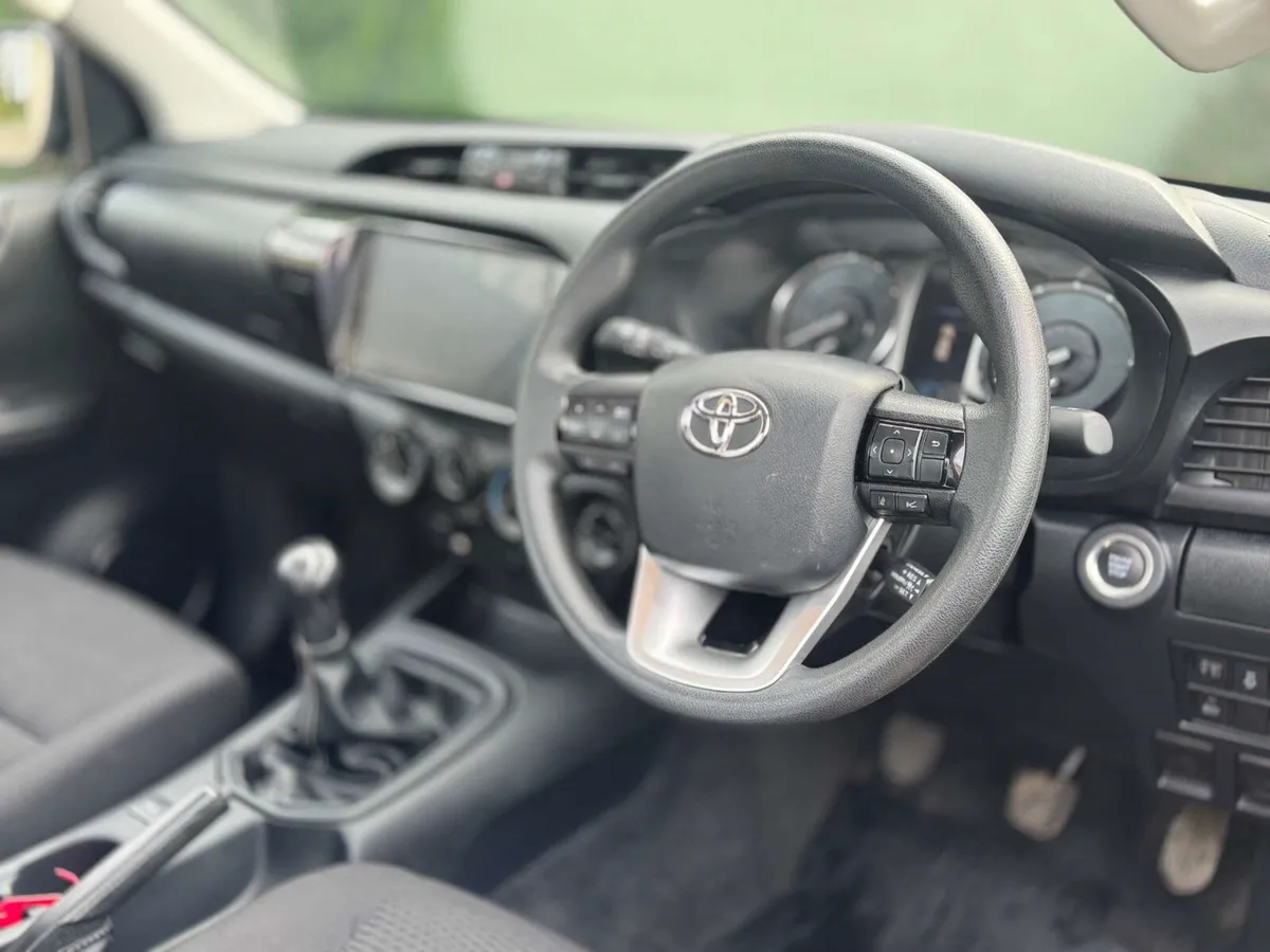 Toyota Hilux 2025, Single Cab, No Brexit Fees! - Image 3