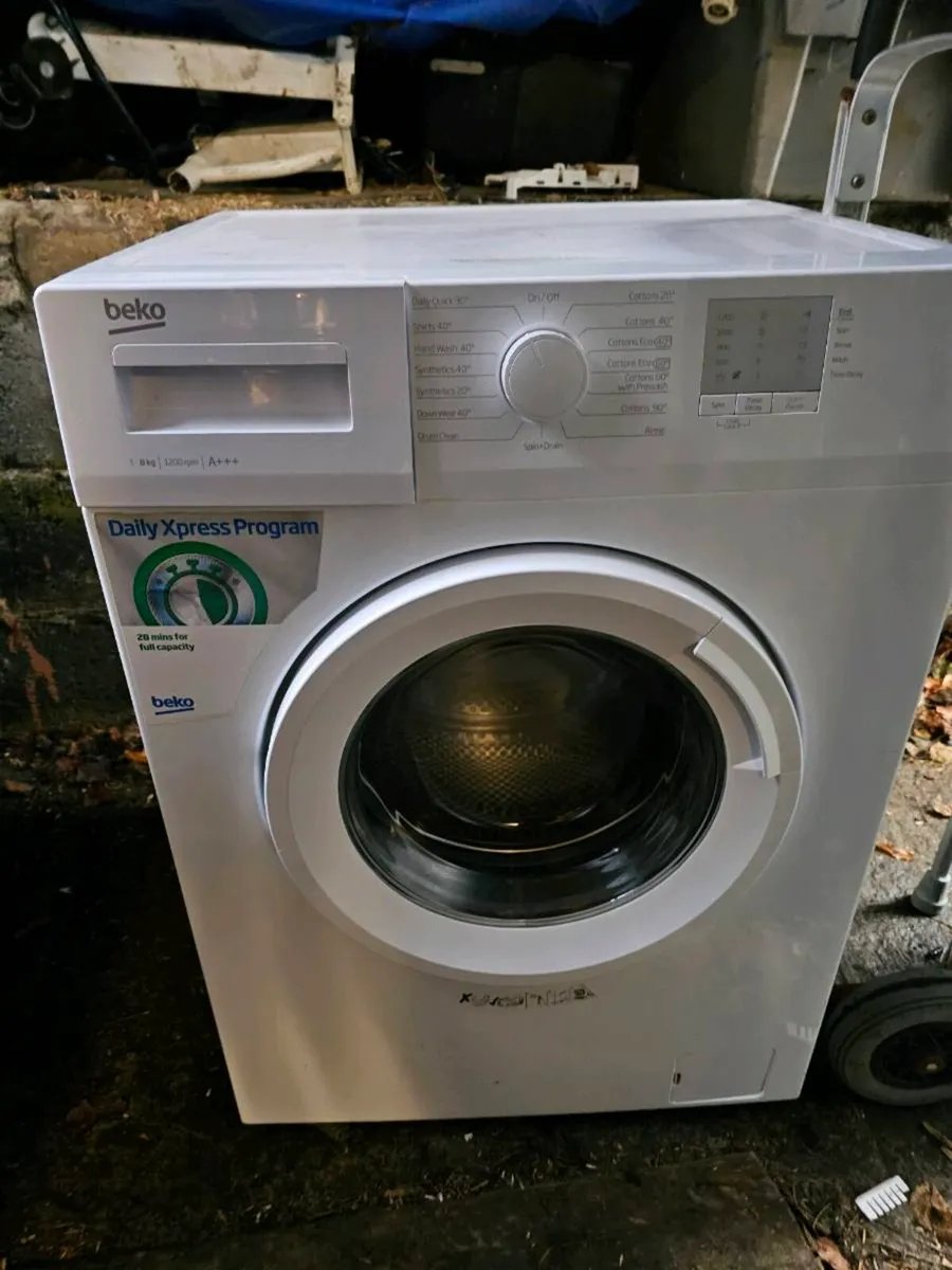 Beko washing machine 8kg - Image 1