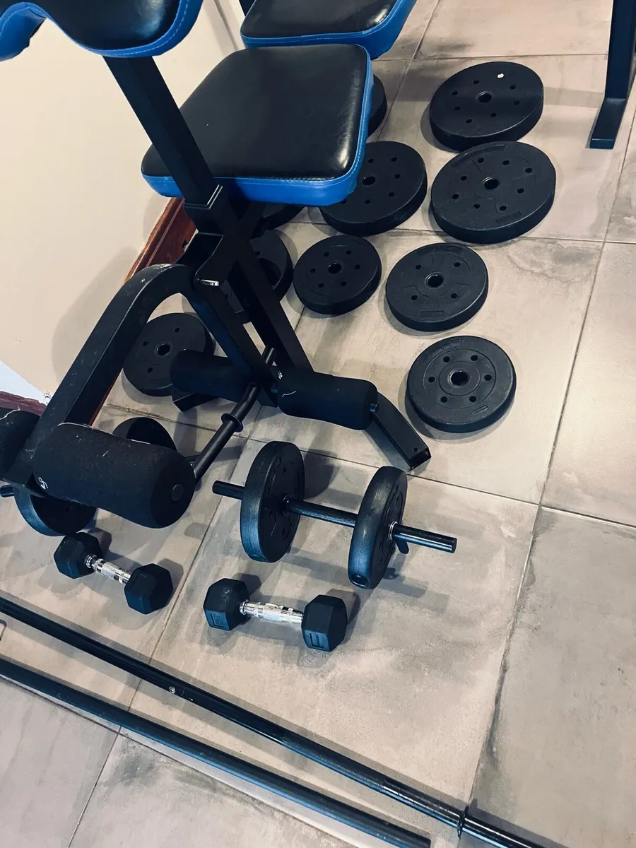 Bench barbell dumbbells and weights - Image 4