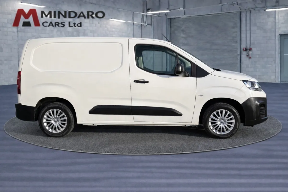 Citroen Berlingo 2021//3 SEATER VAN