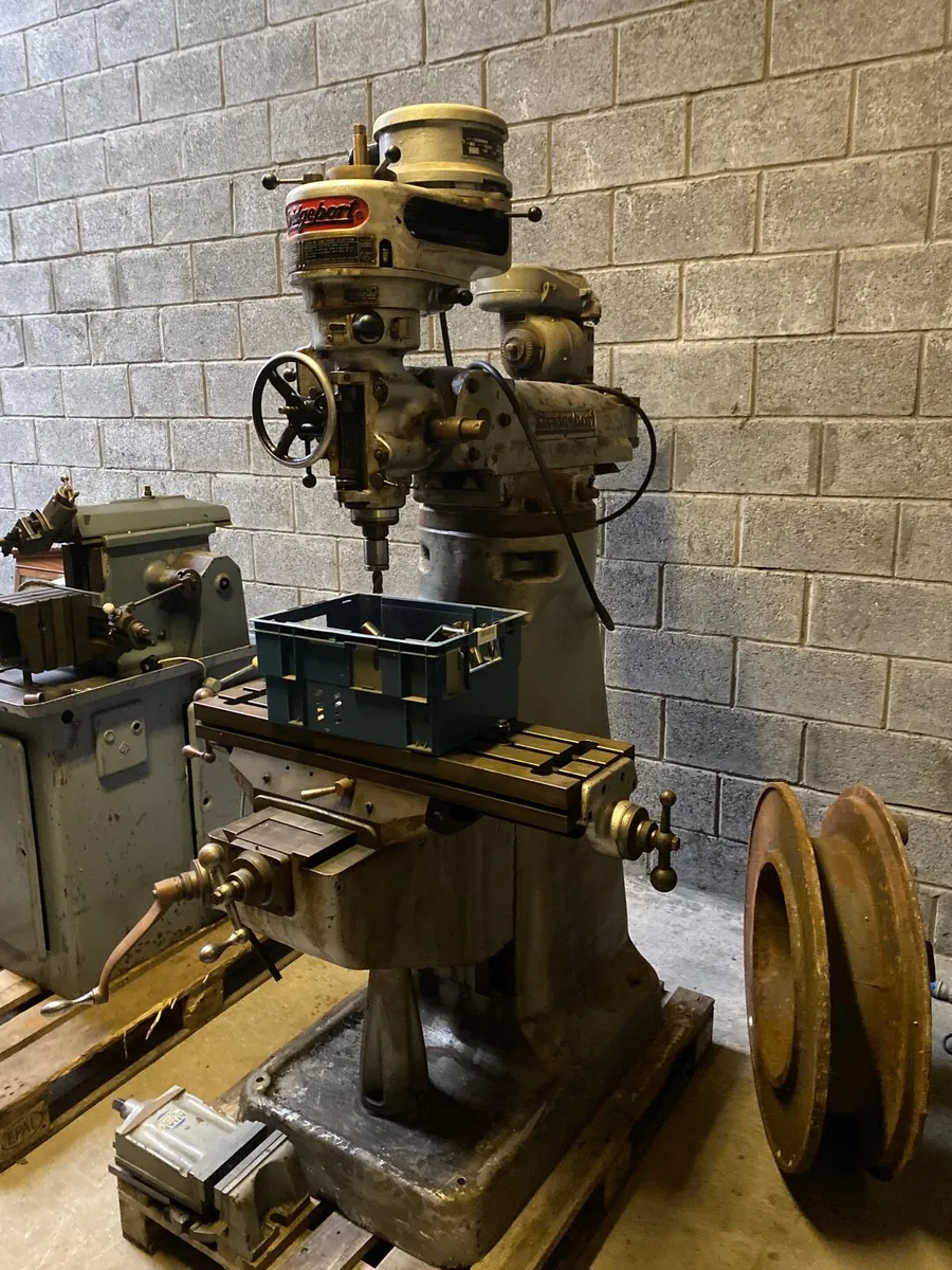 Bridgeport Milling Machine - Image 2