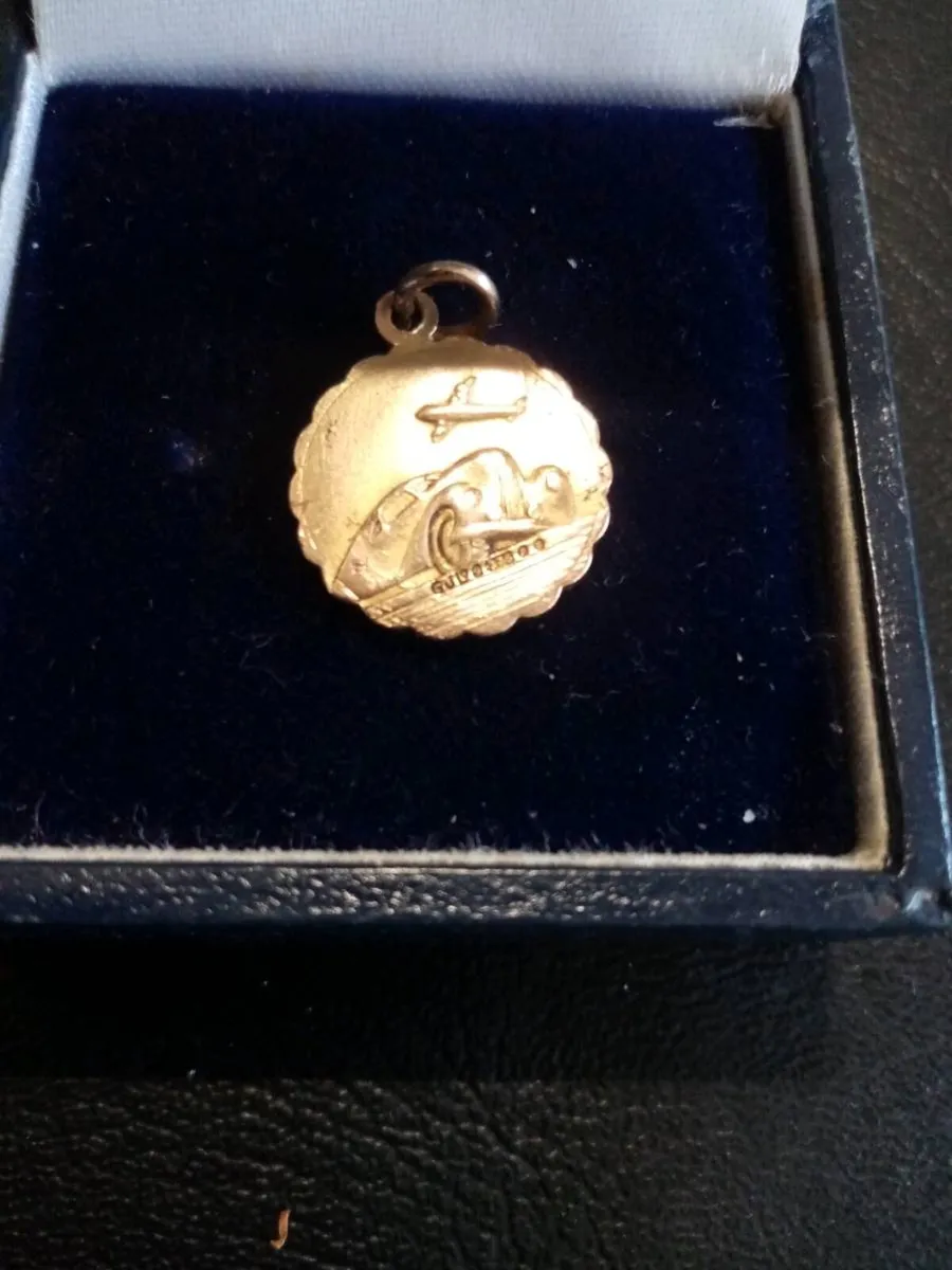 9ct Solid Gold Pendant - Image 2