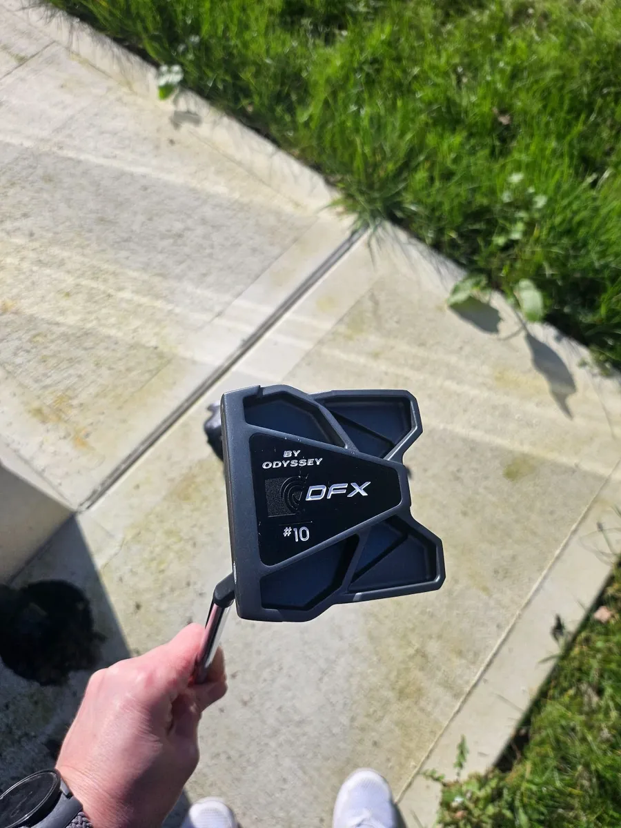 Left-hand putter - Image 1