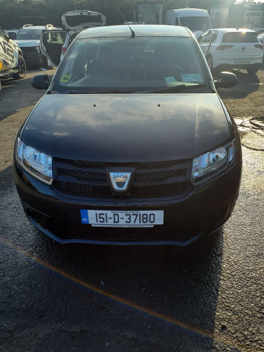 Dacia Sandero 1.2 petrol 2015 - Image 1