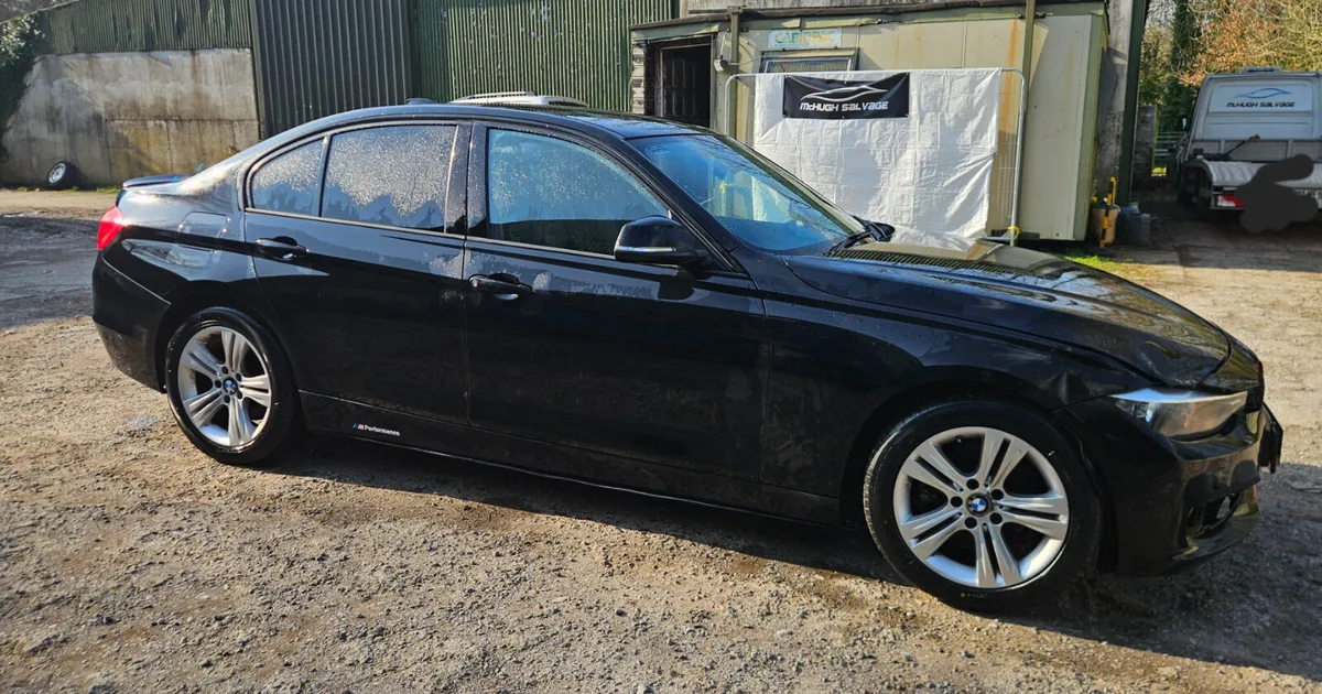 Bmw 2015 320d Sport  manual - Image 1