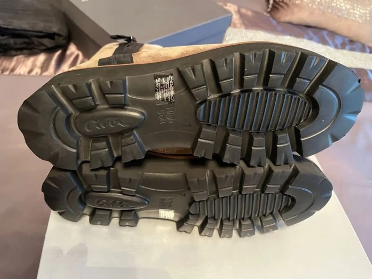 Ara womens leather boots 7uk 41eu NEW - Image 3