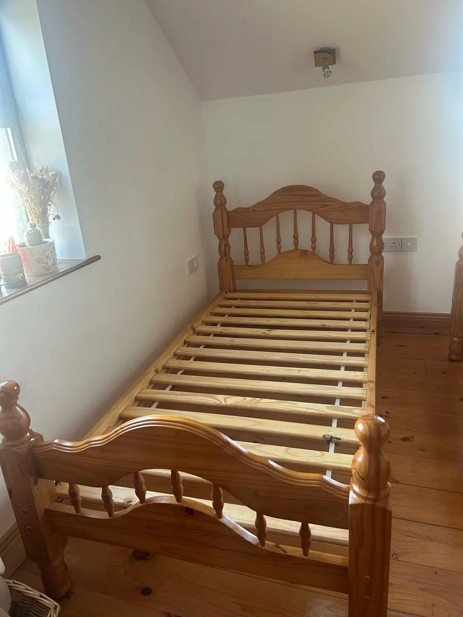 2 x single twin beds - Image 3