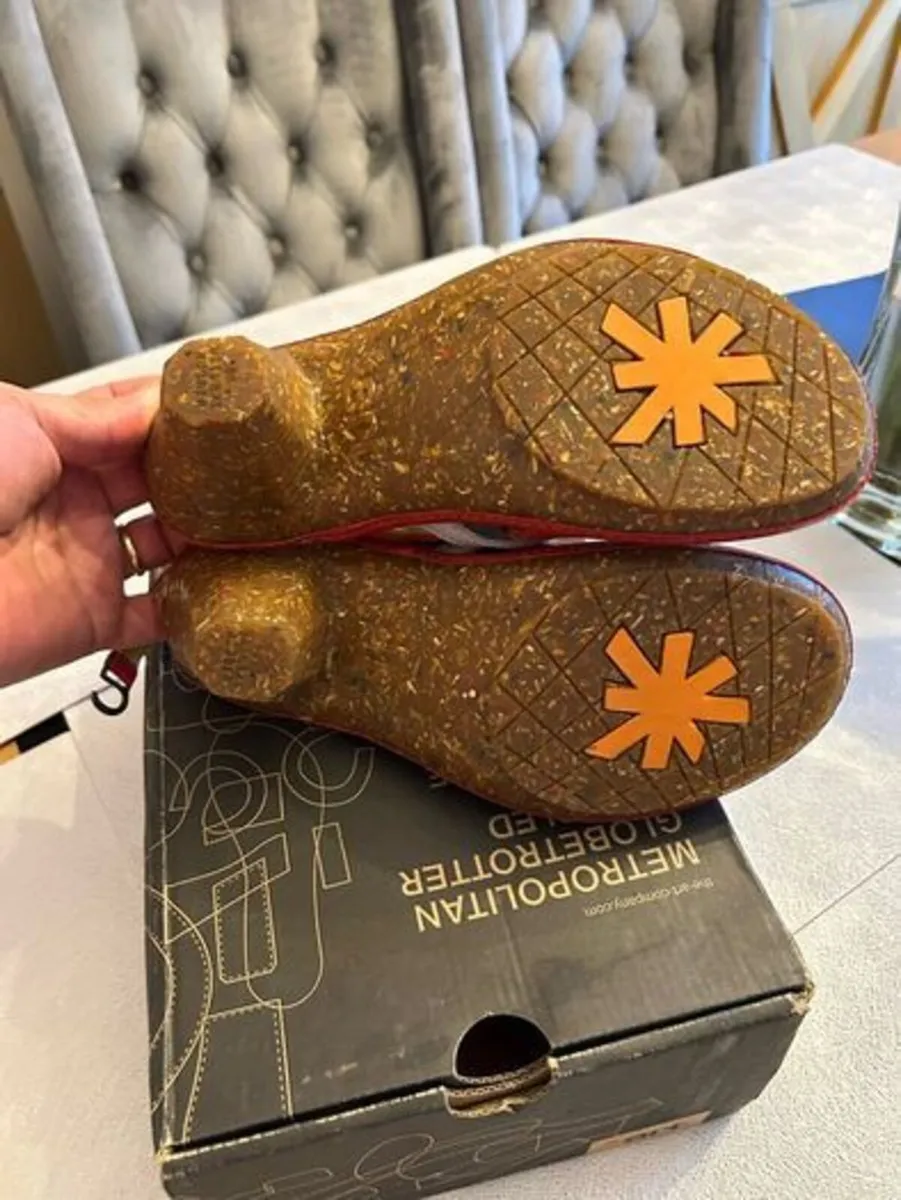 ART leather shoes size 8UK 41EU Like New - Image 2