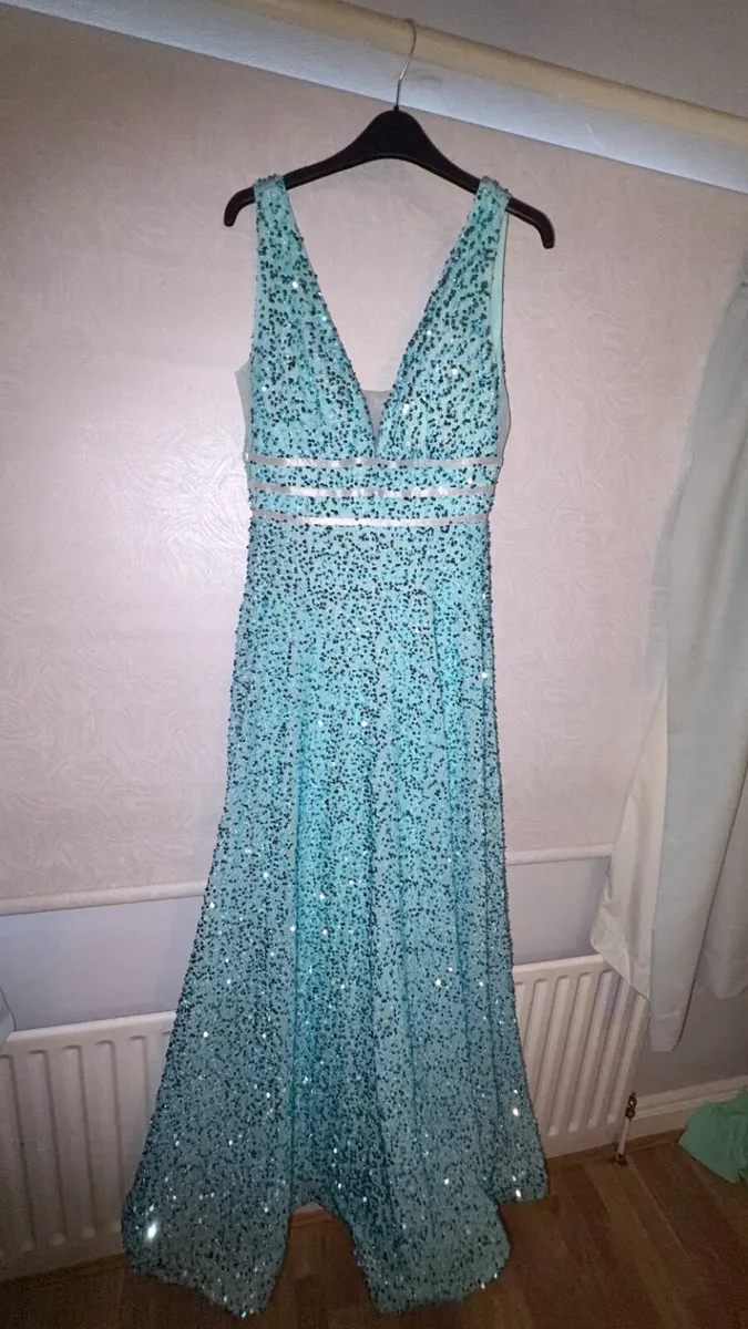 Debs dress - Image 2