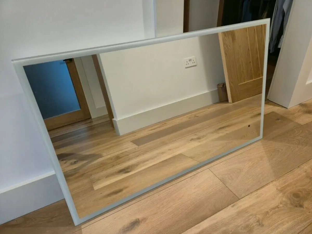 LED Bathroom mirror - Image 1