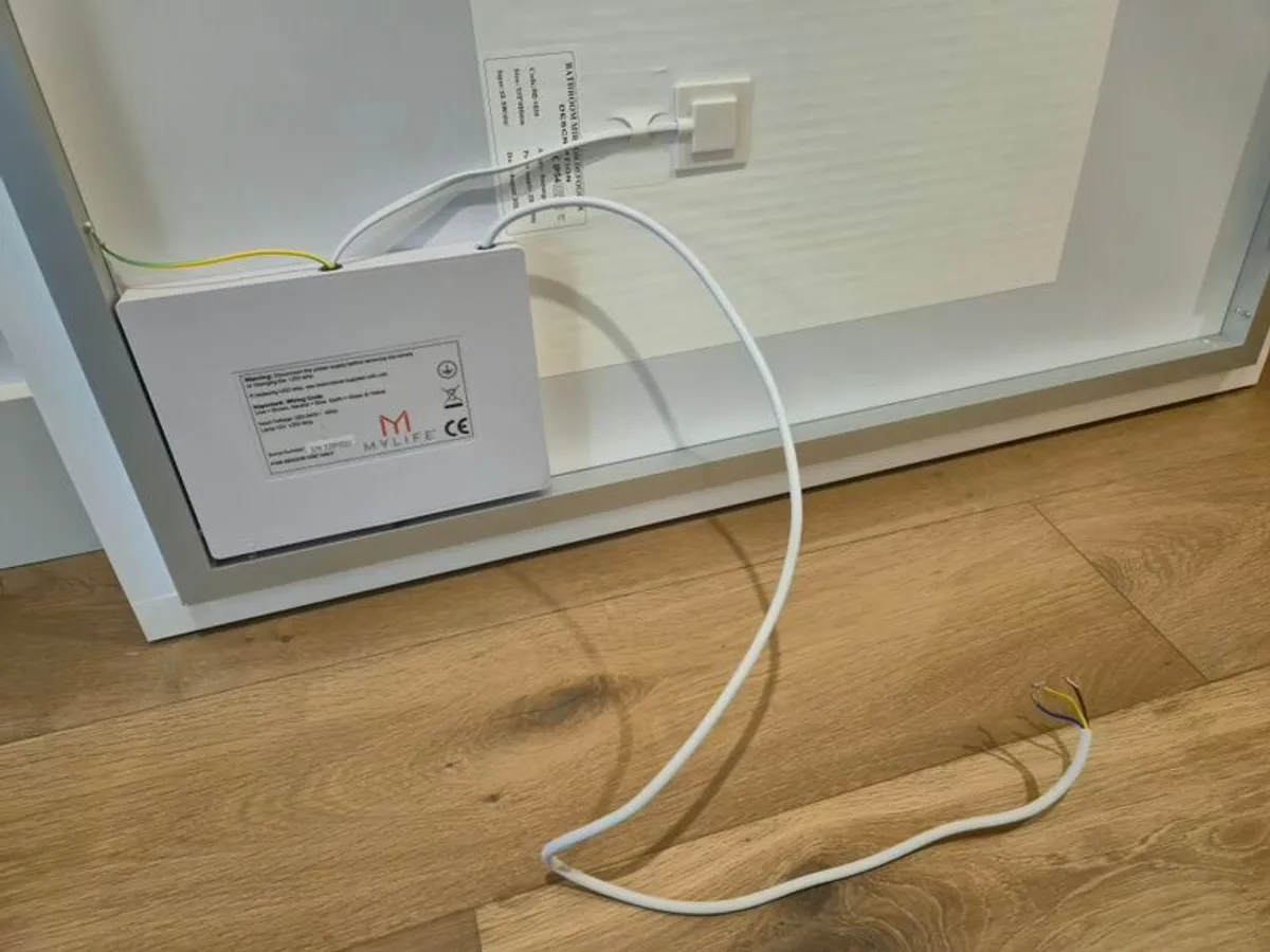 LED Bathroom mirror - Image 3