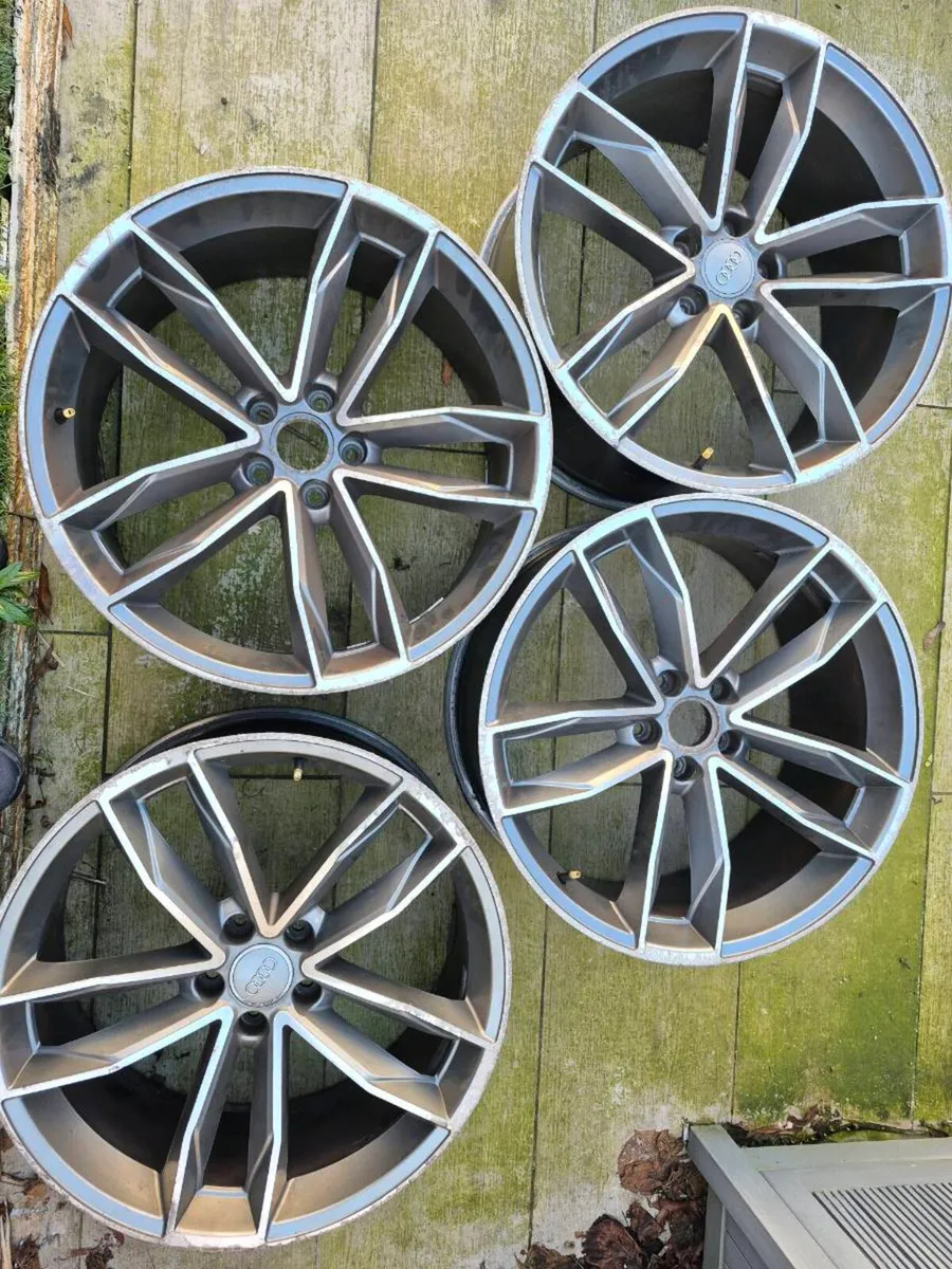 20 inch alloys - Image 1