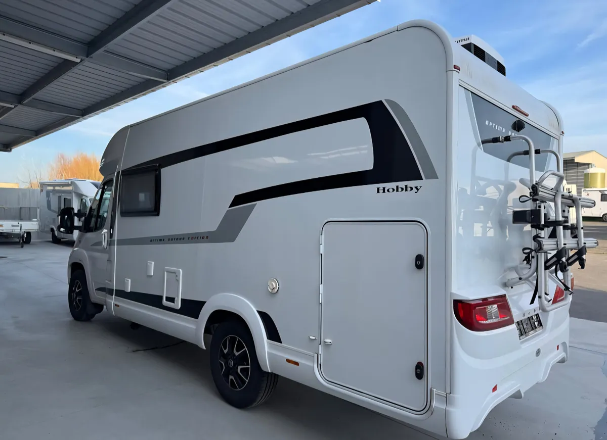 2020 HOBBY V65GE OPTIMA ONTOUR EDITION  TINY KMS - Image 2