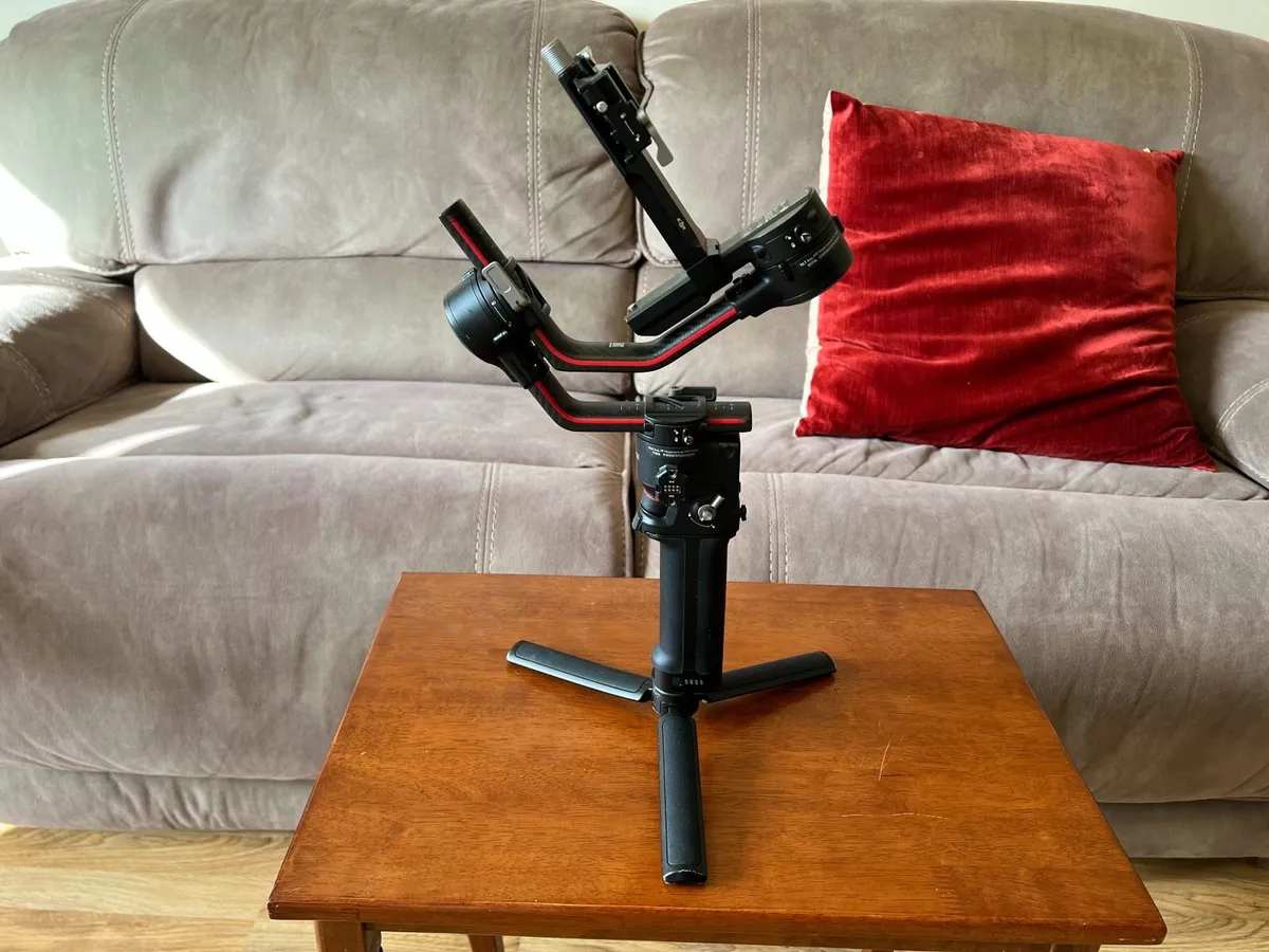 DJI RS2 Gimbal - Image 3