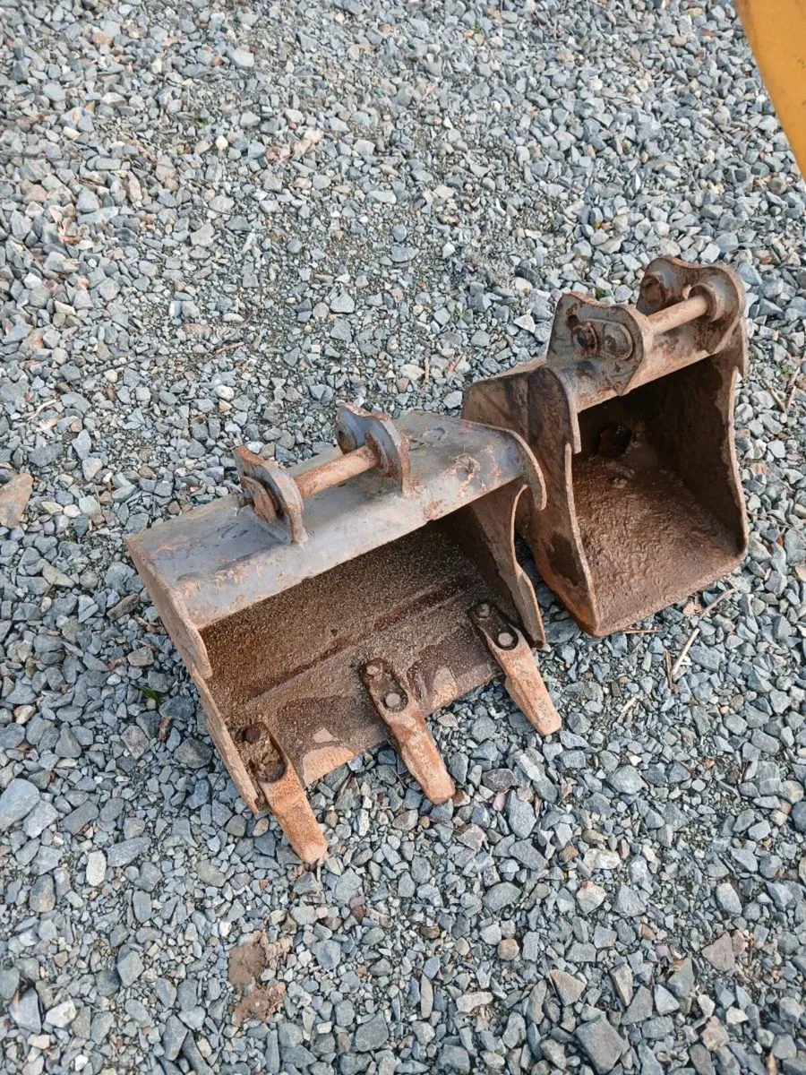 2011 jcb 8018 - Image 4