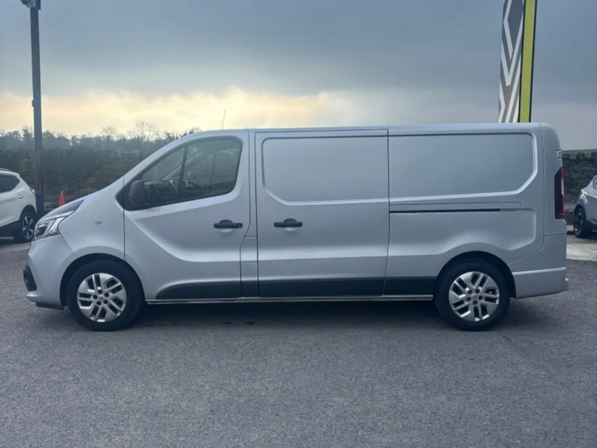 Renault Trafic AUTOMATIC 145 BHP  EX VAT PRICE - Image 4