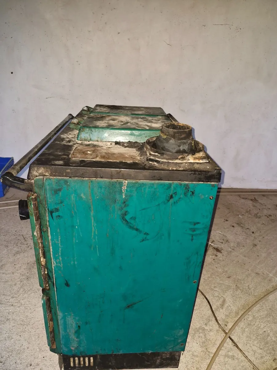 Stanley oil fired cooker - Image 3