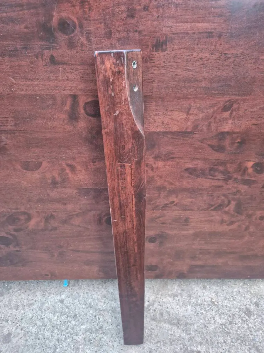 Kitchen Table - Image 4