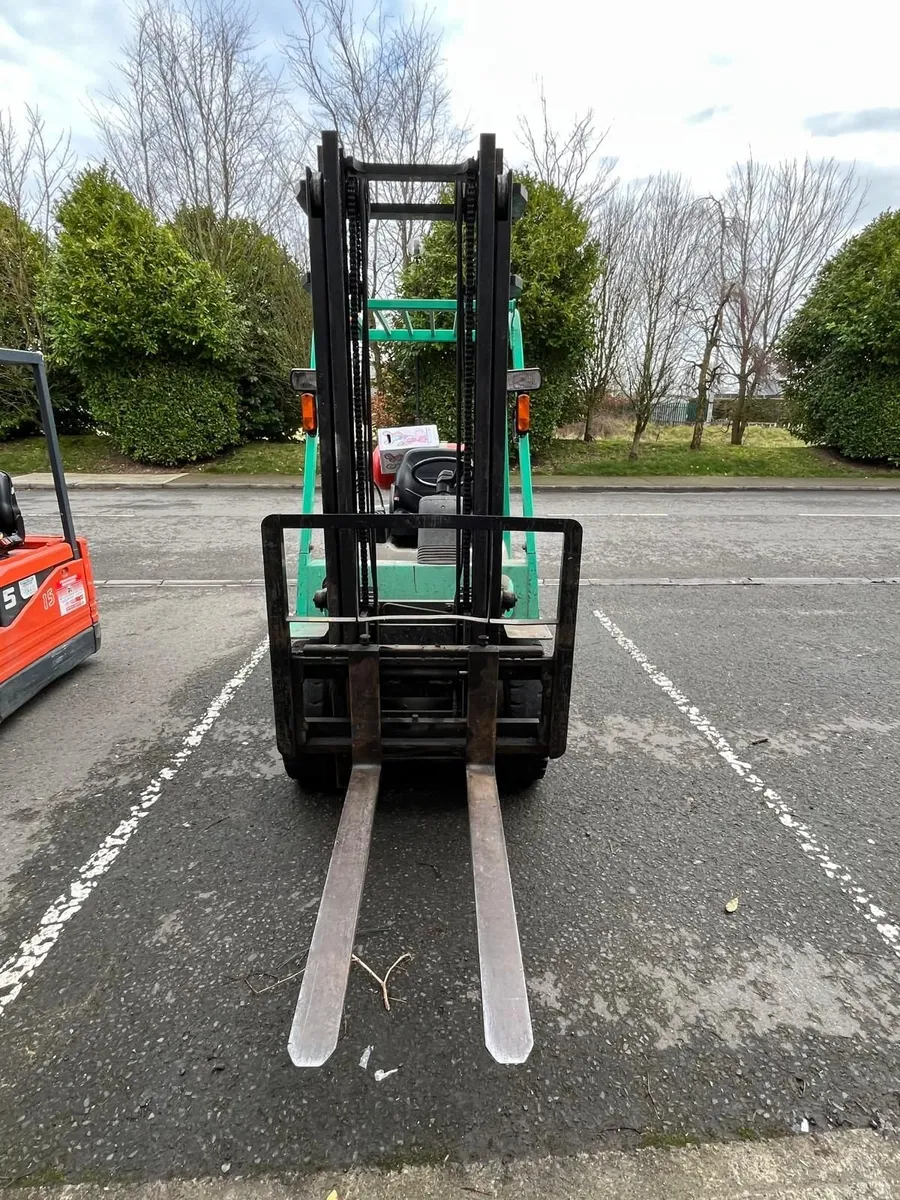 Mitsubishi Forklift - Image 3